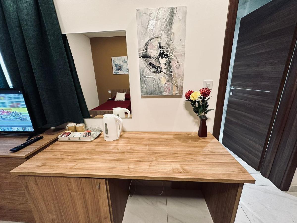 Seaside Accomodation Marsaskala Esterno foto